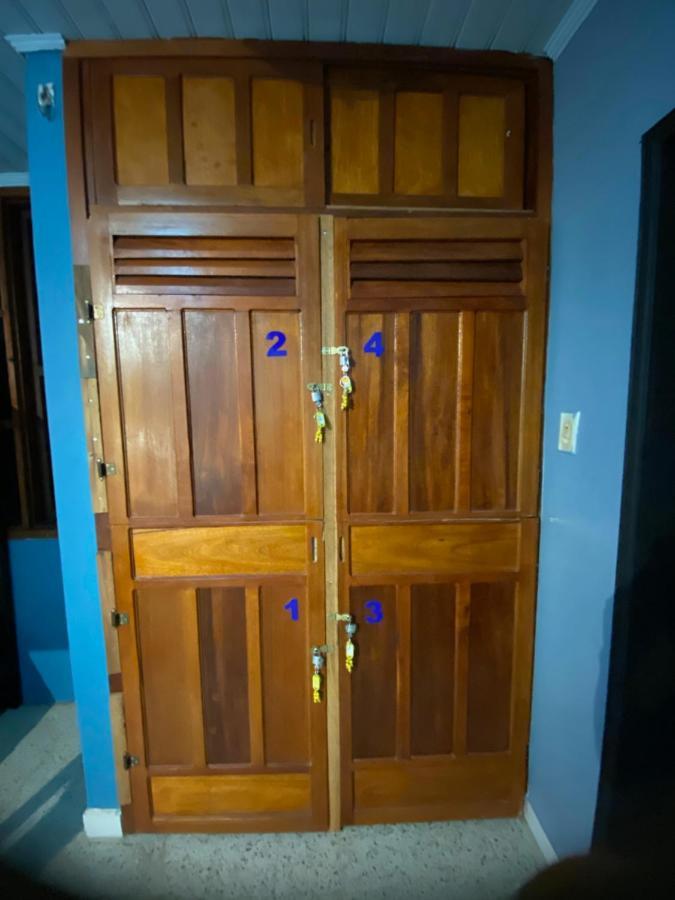 Tambo Hostel Летисия Екстериор снимка