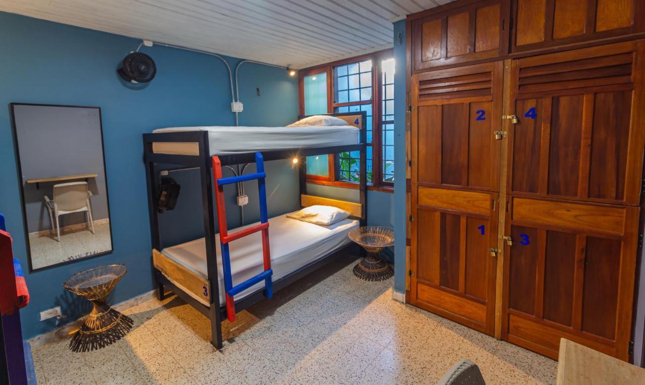 Tambo Hostel Летисия Екстериор снимка